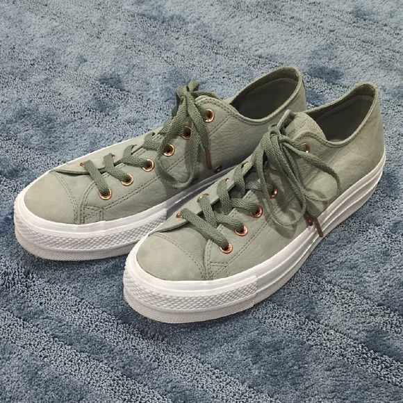 Women's Converse Chuck Taylor Leather Lift, Green - Picture 1 of 8